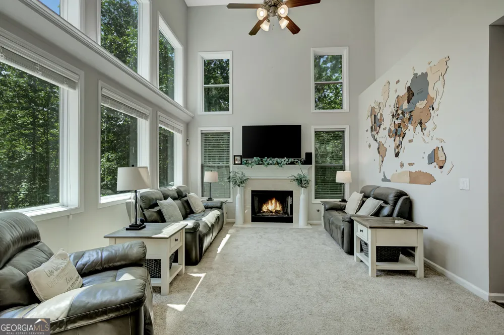 381 Rosebay LN Sharpsburg, GA 30277