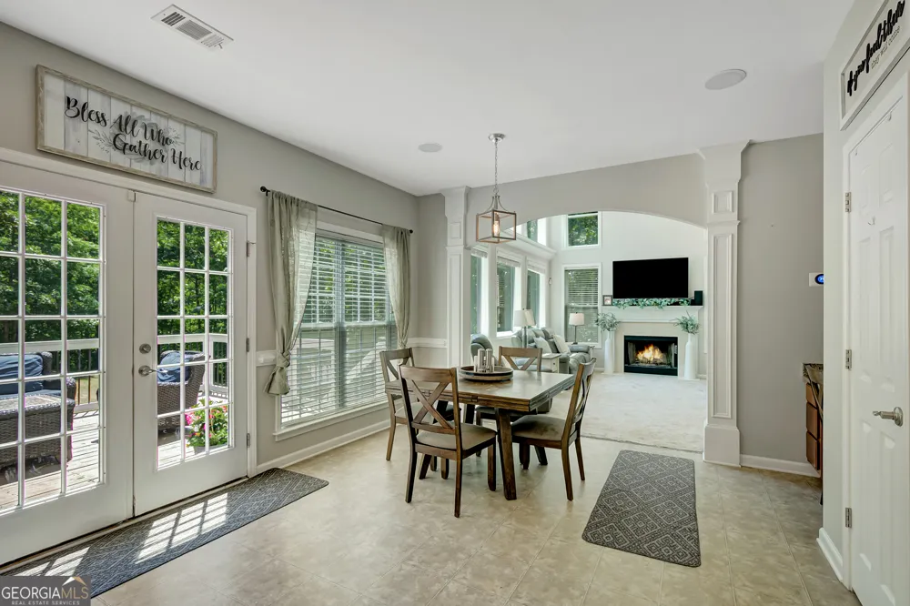 381 Rosebay LN Sharpsburg, GA 30277