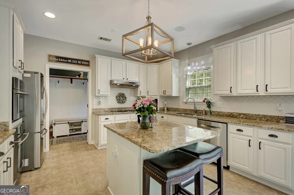 381 Rosebay LN Sharpsburg, GA 30277