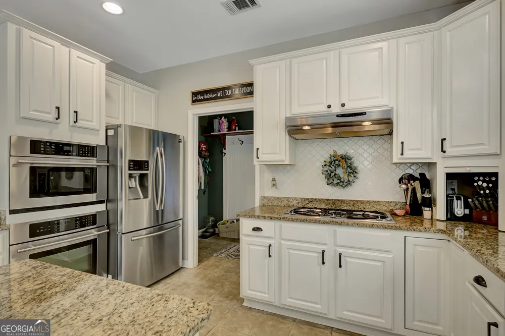 381 Rosebay LN Sharpsburg, GA 30277