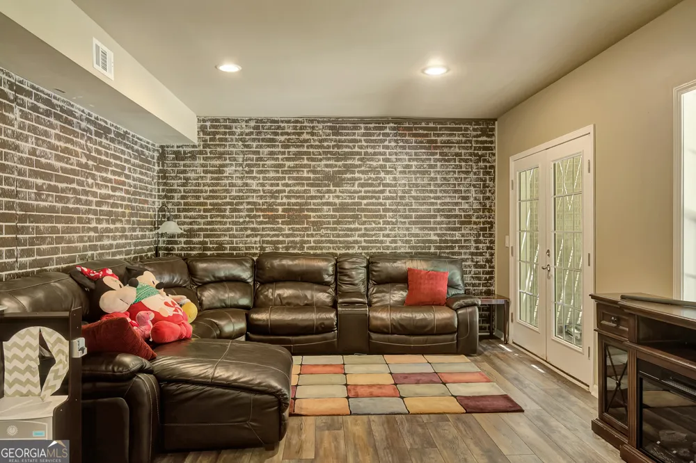 381 Rosebay LN Sharpsburg, GA 30277