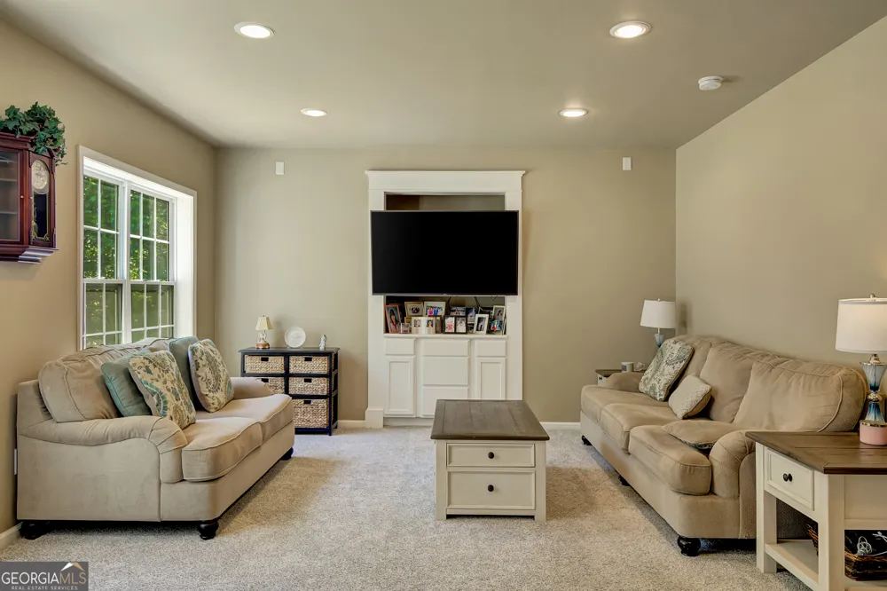 381 Rosebay LN Sharpsburg, GA 30277