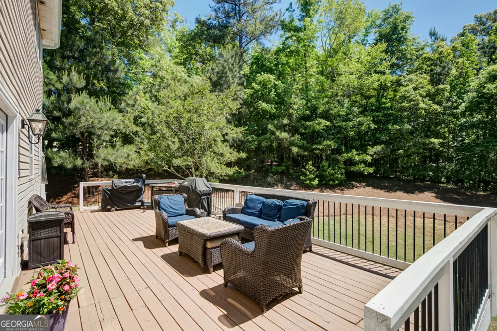 381 Rosebay LN Sharpsburg, GA 30277