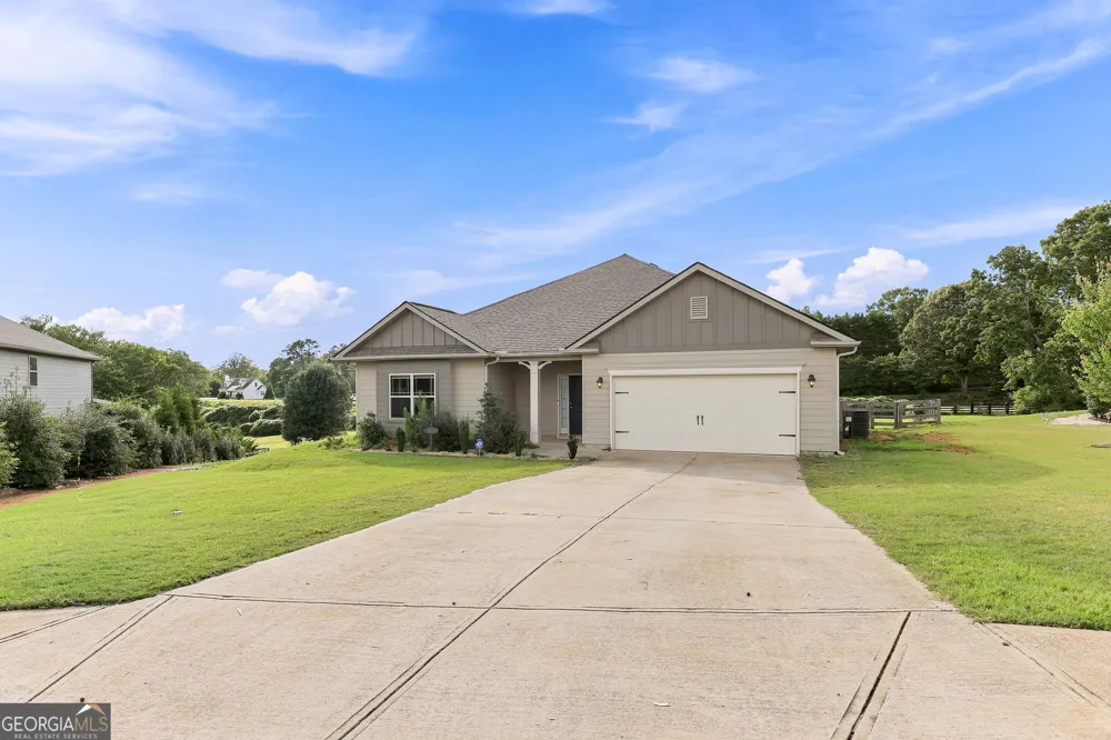 6104 Creekside View Ln Clermont, GA 30527
