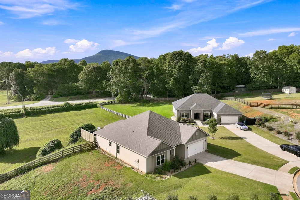 6104 Creekside View Ln Clermont, GA 30527