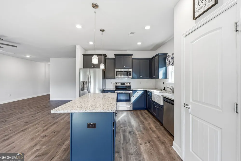 6104 Creekside View Ln Clermont, GA 30527