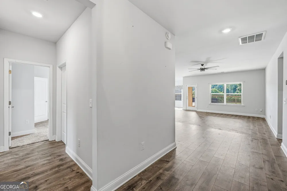 6104 Creekside View Ln Clermont, GA 30527