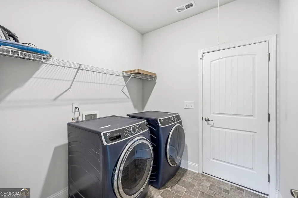 6104 Creekside View Ln Clermont, GA 30527