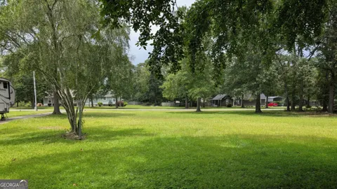 77 Spring Valley DR