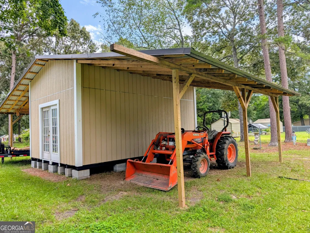 77 Spring Valley DR Hawkinsville, GA 31036