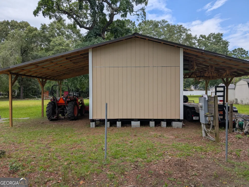 77 Spring Valley DR Hawkinsville, GA 31036