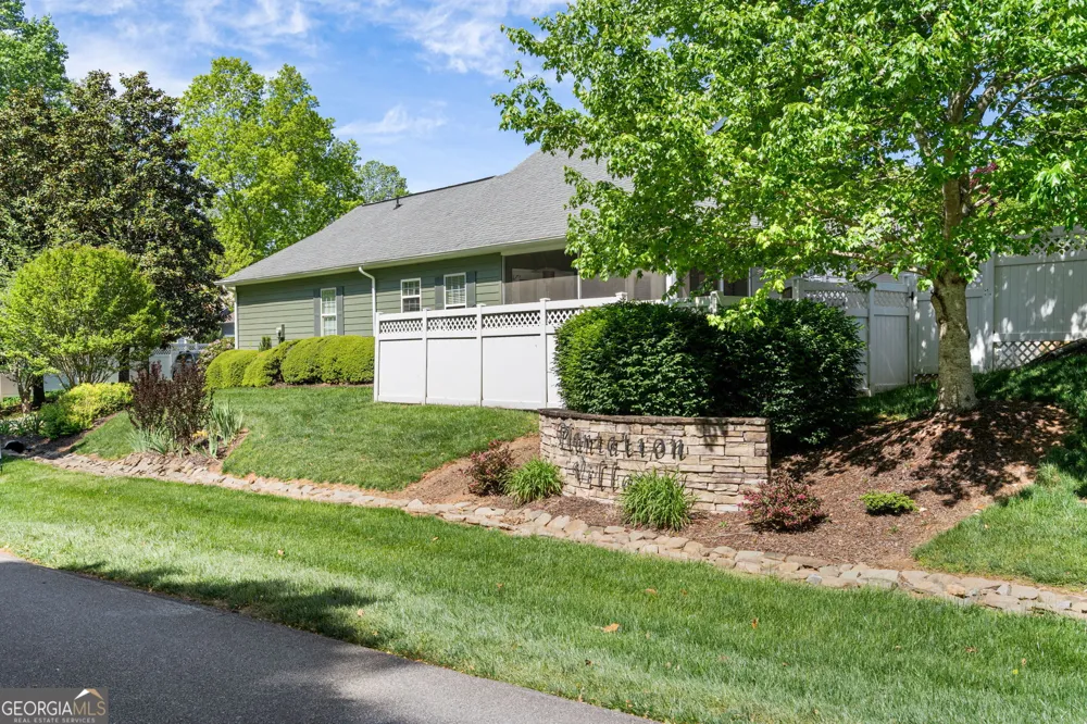 419 Long View Cir. Hiawassee, GA 30546