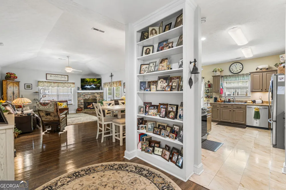 419 Long View Cir. Hiawassee, GA 30546