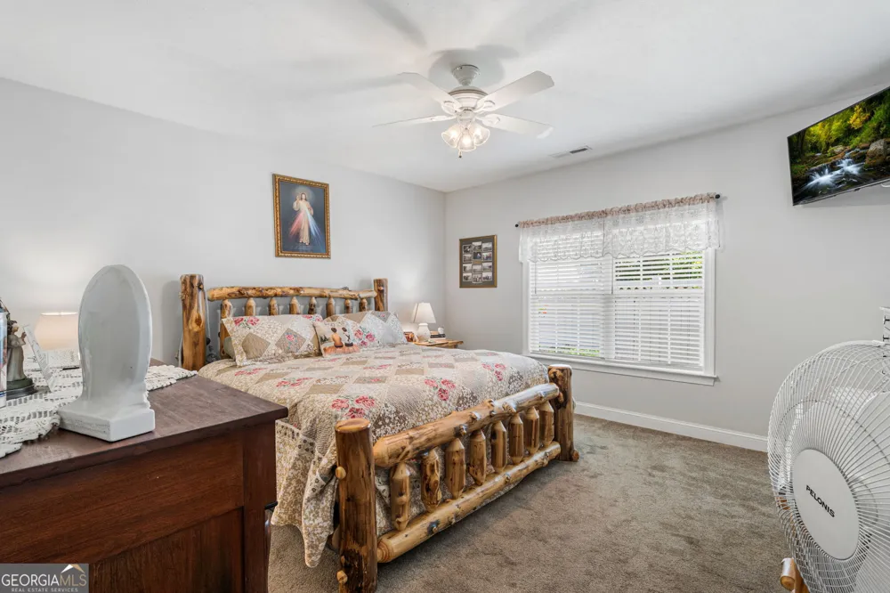 419 Long View Cir. Hiawassee, GA 30546
