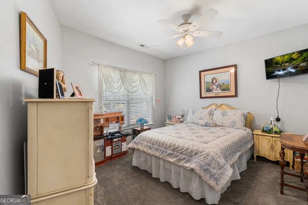 419 Long View Cir. Hiawassee, GA 30546