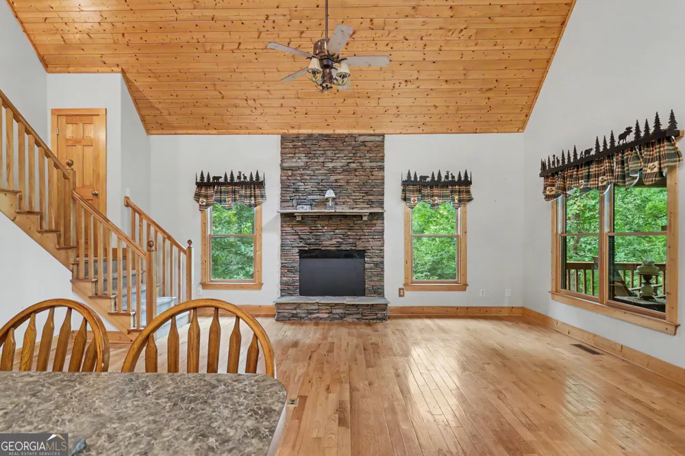 277 Wards Creek DR Dahlonega, GA 30533