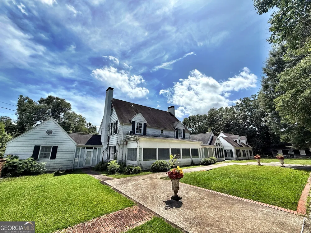 355 W Main ST Forsyth, GA 31029