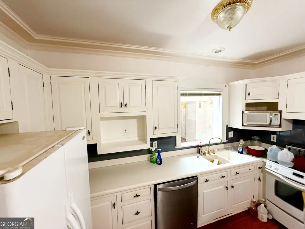 355 W Main ST Forsyth, GA 31029