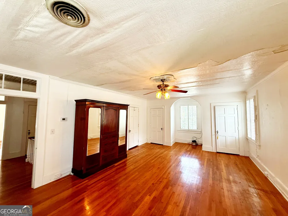 355 W Main ST Forsyth, GA 31029
