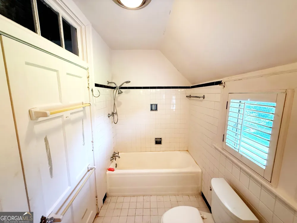 355 W Main ST Forsyth, GA 31029