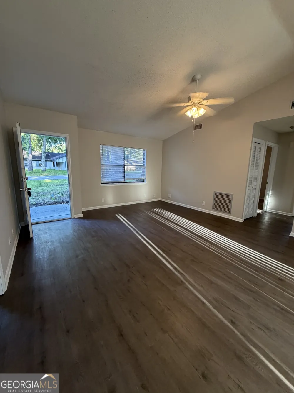 107 Pineneedle CT Kingsland, GA 31548