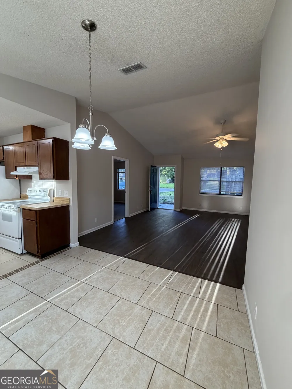 107 Pineneedle CT Kingsland, GA 31548