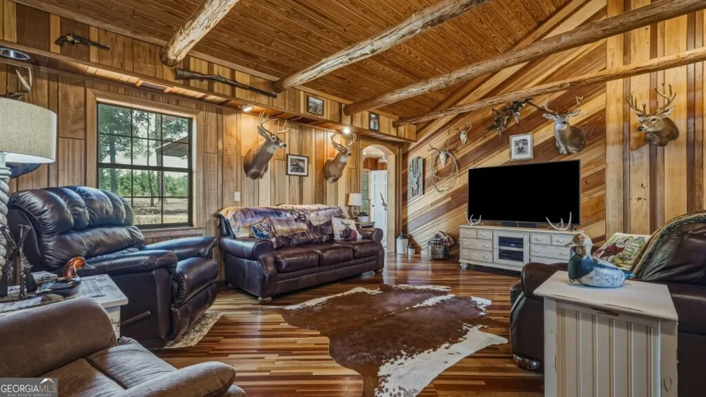 1370 Ga Highway 56 Mount Vernon, GA 30445