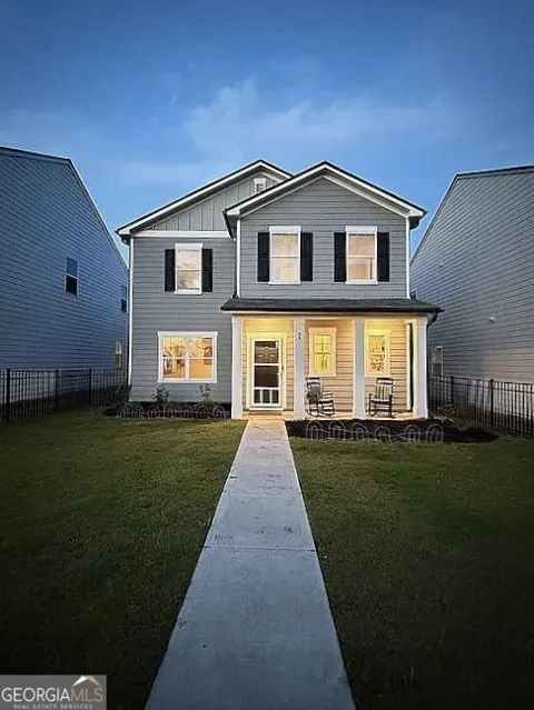 64 Hargrave AVE