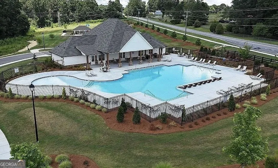 64 Hargrave AVE Bethlehem, GA 30620
