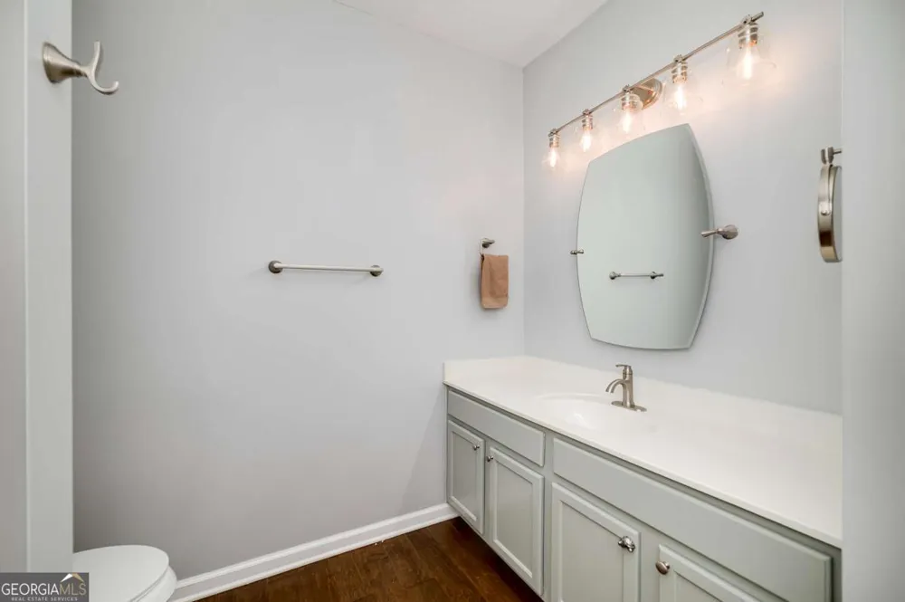 1975 Nocturne DR Alpharetta, GA 30009
