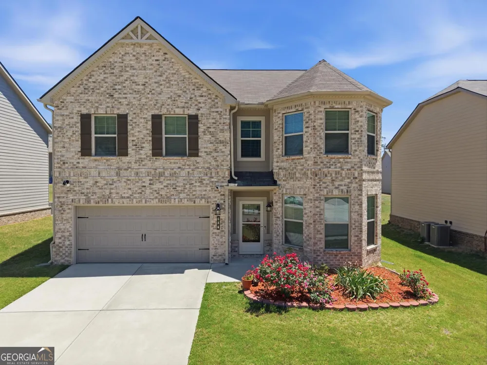 684 Lakehaven LN Loganville, GA 30052