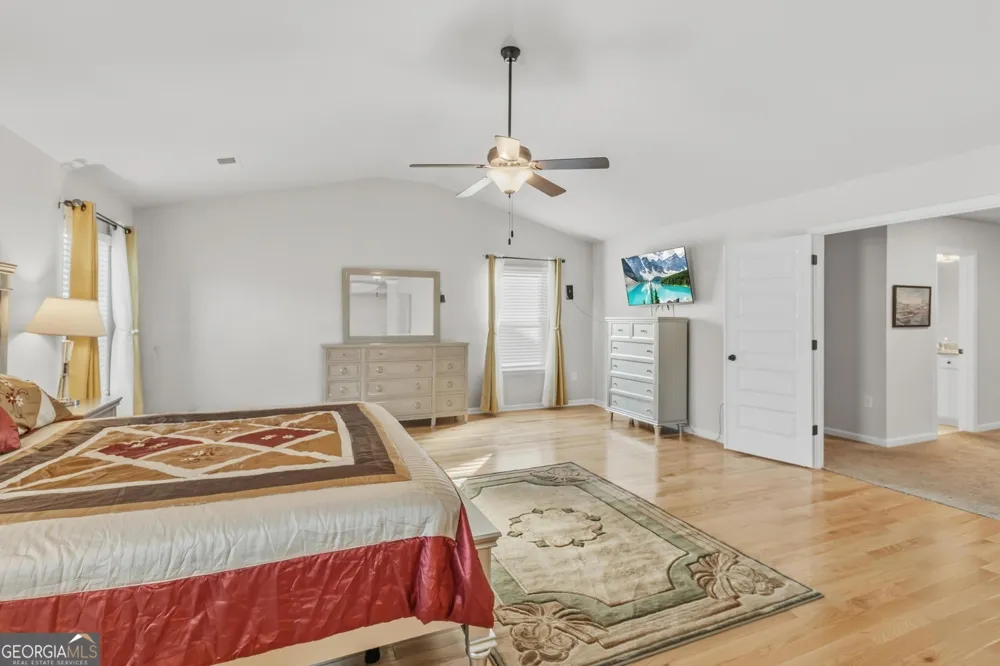 684 Lakehaven LN Loganville, GA 30052