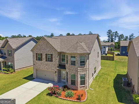 684 Lakehaven LN