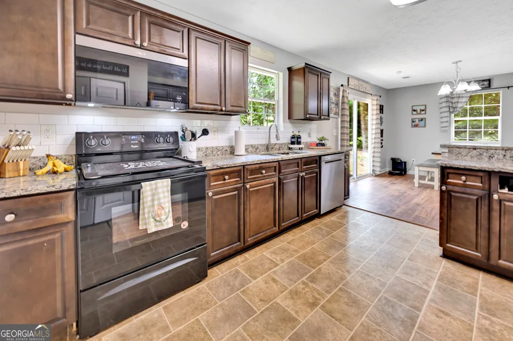 1276 Long Piney RD Mansfield, GA 30055