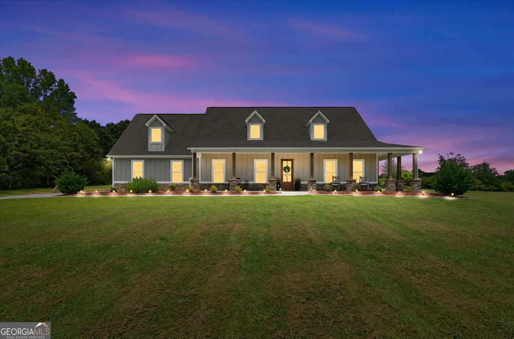 1303 Sandhill Hickory Level RD Carrollton, GA 30116