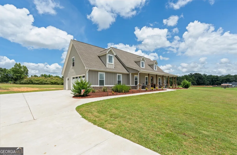 1303 Sandhill Hickory Level RD Carrollton, GA 30116