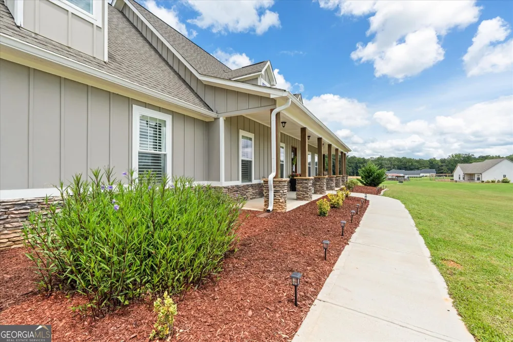 1303 Sandhill Hickory Level RD Carrollton, GA 30116
