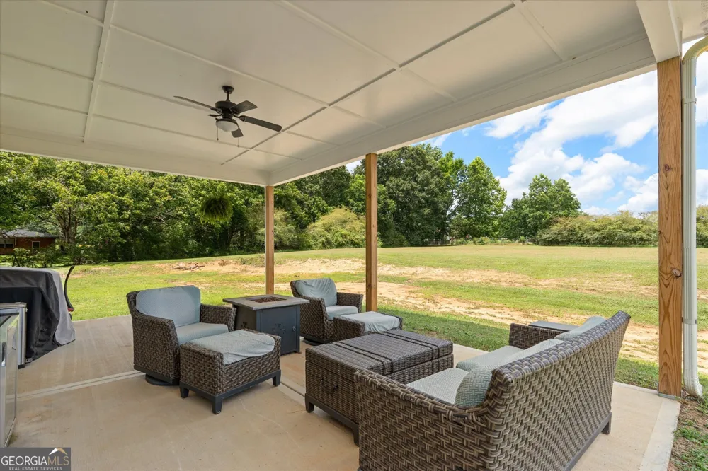 1303 Sandhill Hickory Level RD Carrollton, GA 30116