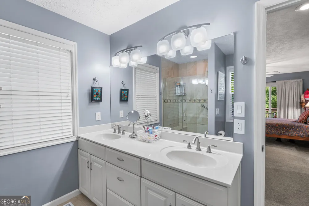 450 Longview DR Hiawassee, GA 30546