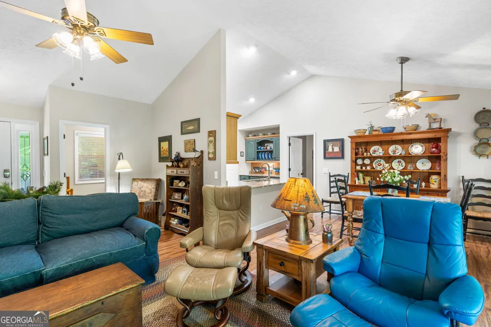 450 Longview DR Hiawassee, GA 30546