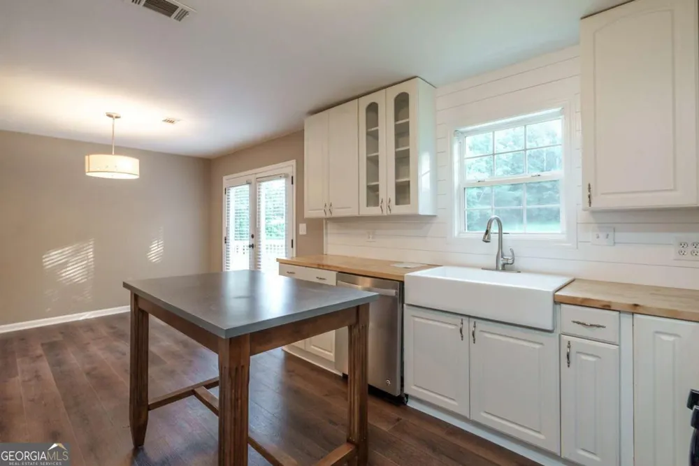 3322 Dewey Hogan RD Monroe, GA 30656