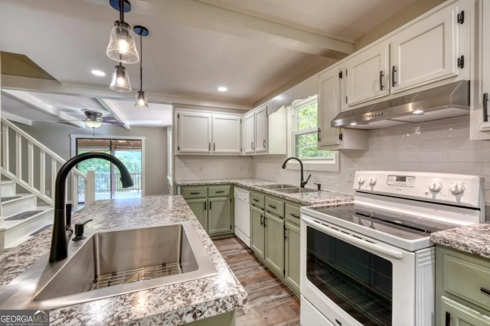 61 Deerwood TRL Blairsville, GA 30512