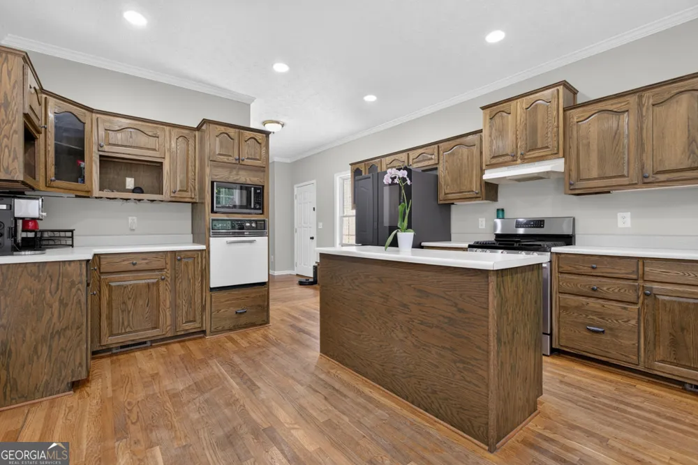 60 Tyler Woods DR Sharpsburg, GA 30277