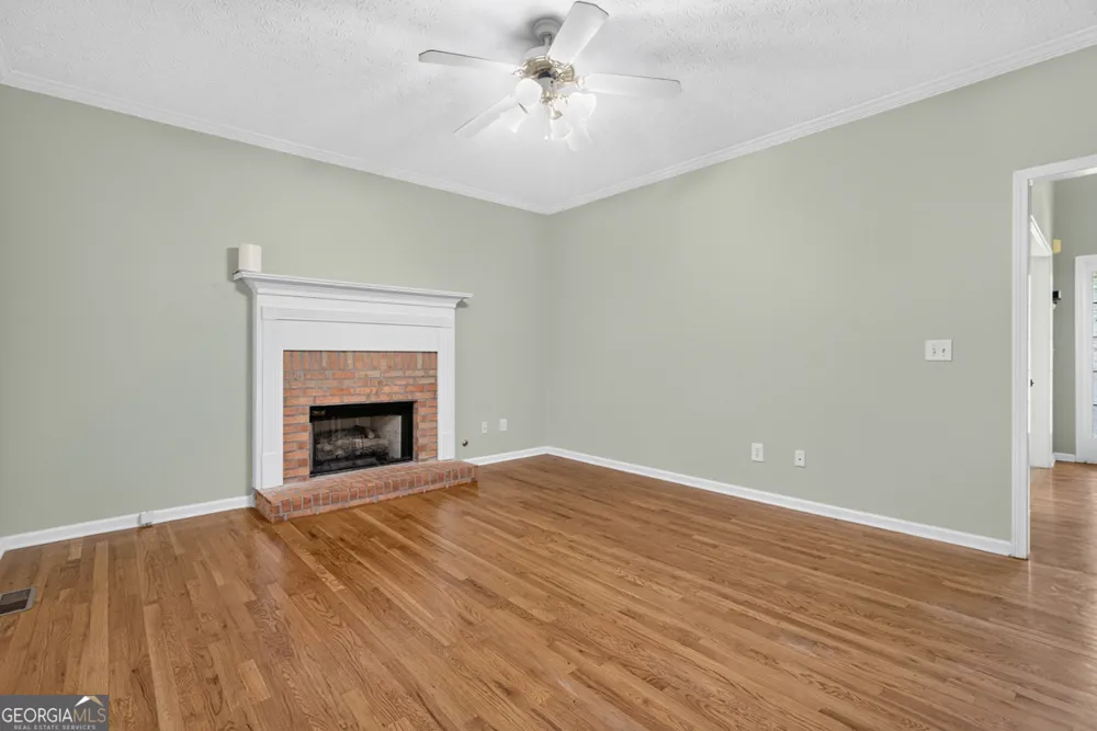 60 Tyler Woods DR Sharpsburg, GA 30277