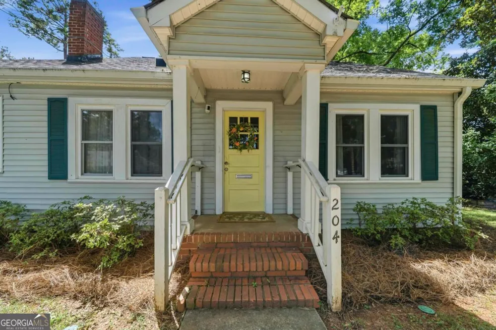 204 N Walnut ST Greensboro, GA 30642