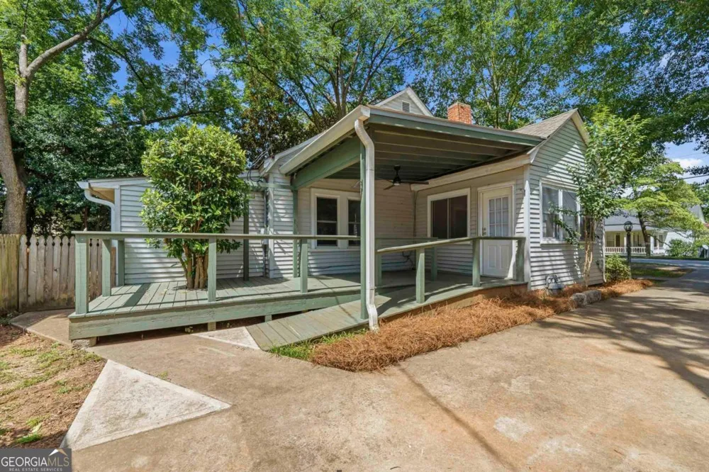 204 N Walnut ST Greensboro, GA 30642