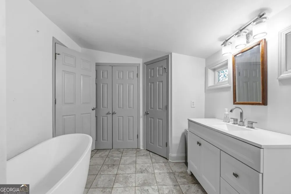204 N Walnut ST Greensboro, GA 30642