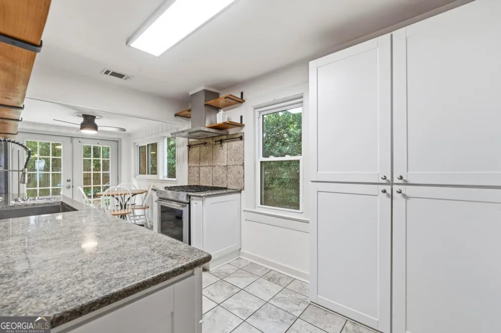 204 N Walnut ST Greensboro, GA 30642