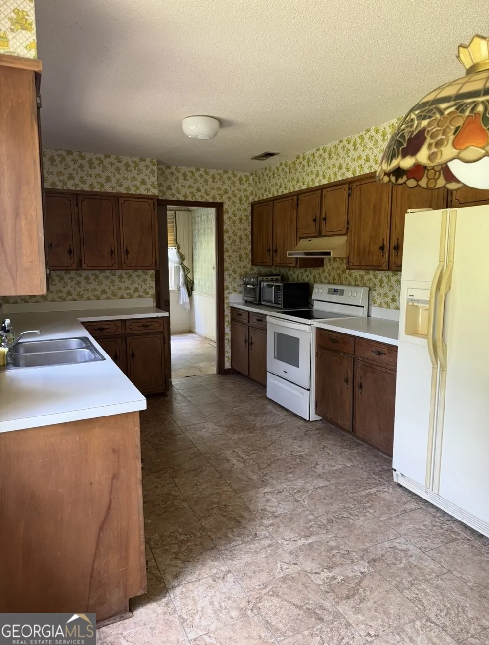 46 Redmond RD Lumpkin, GA 31815