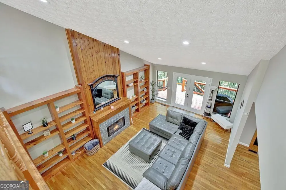 450 Flat Creek CIR Blue Ridge, GA 30513